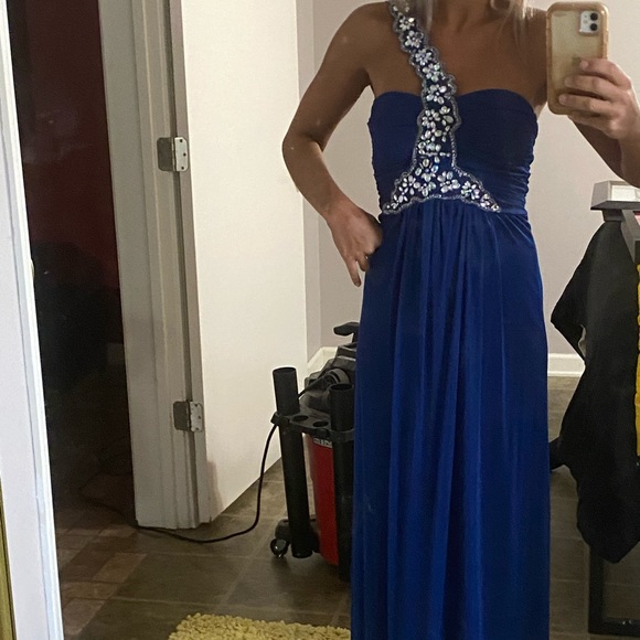 B Darlin Dresses & Skirts - B.Darlin Formal dress